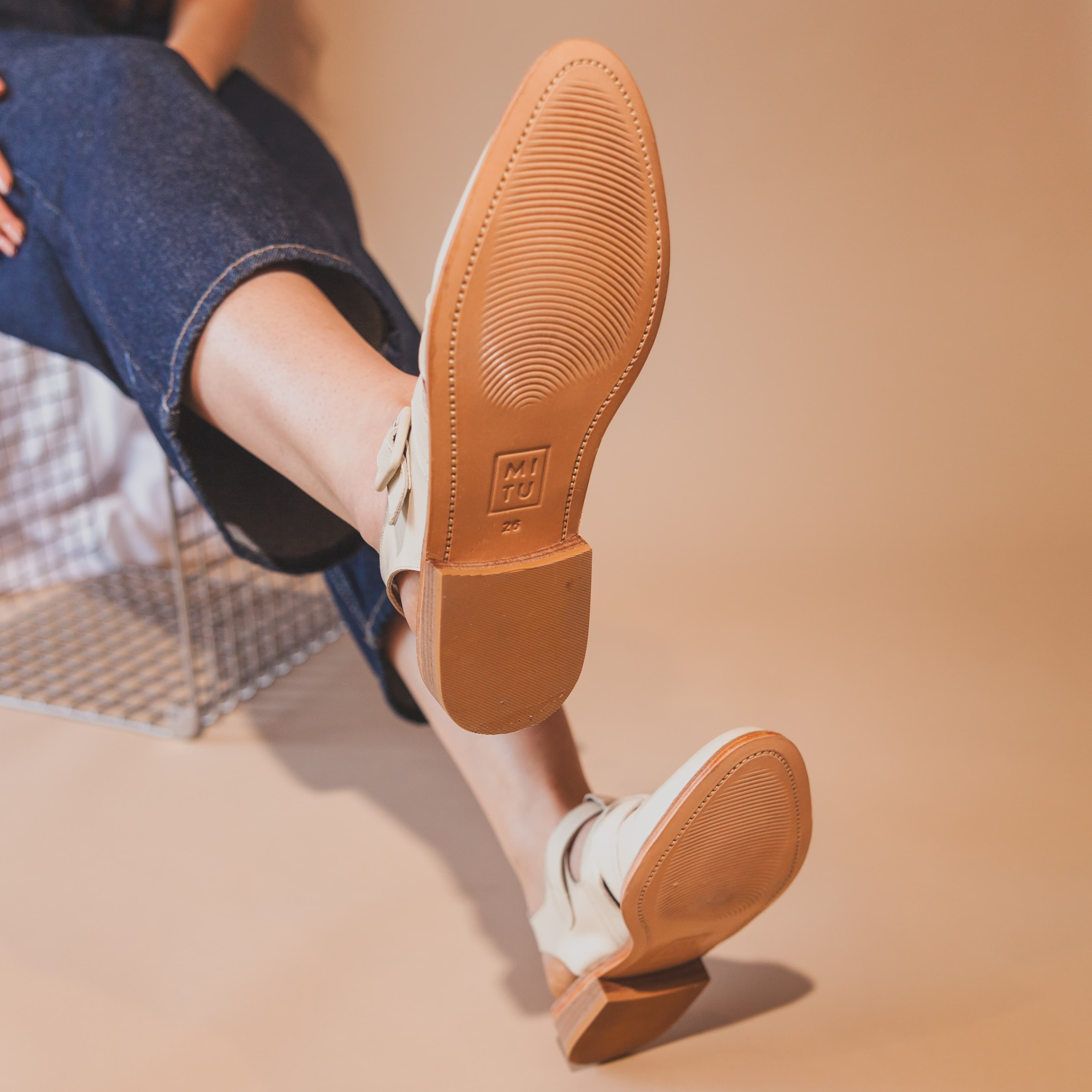 Vera Beige