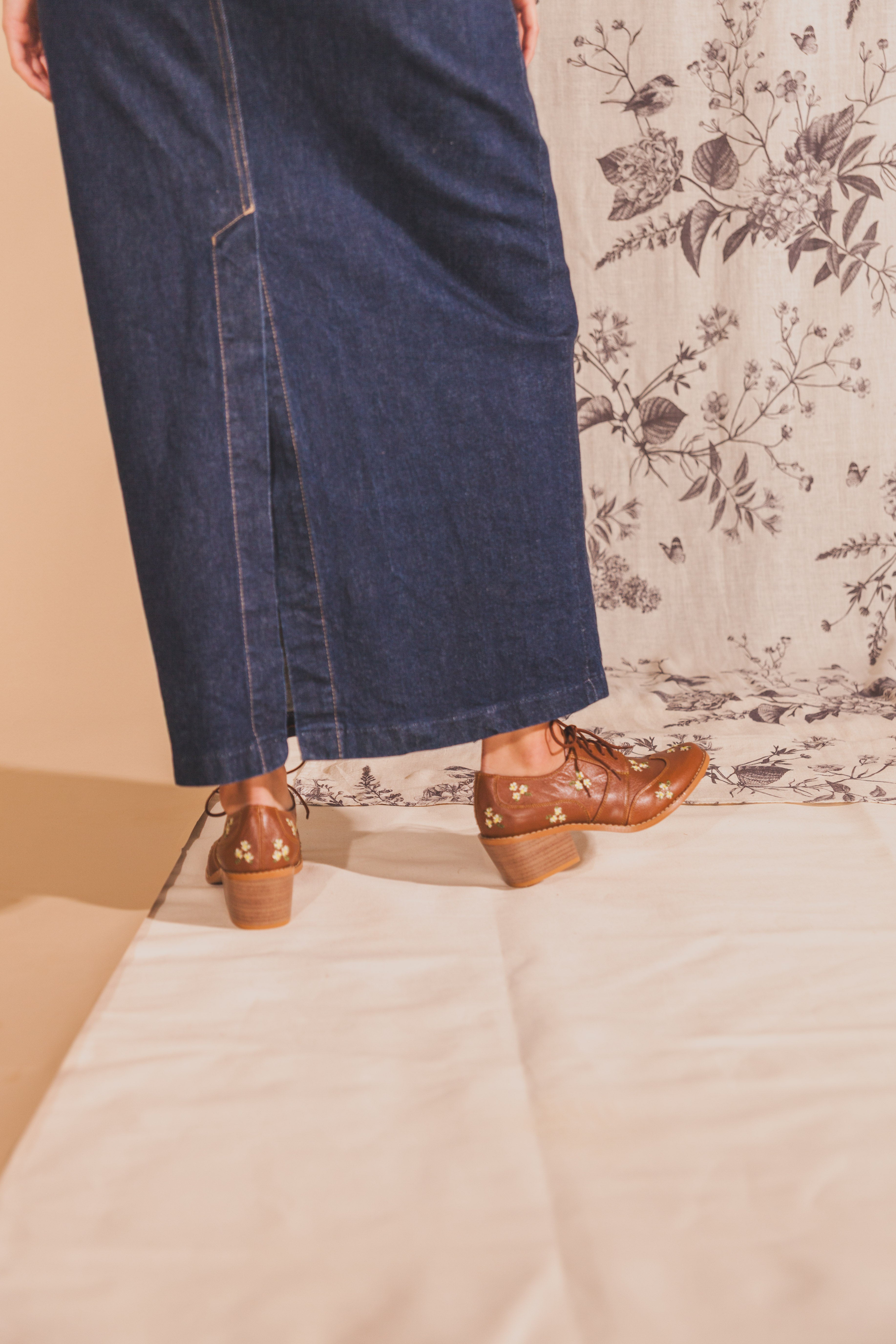 Nuevo - Leonor café flores