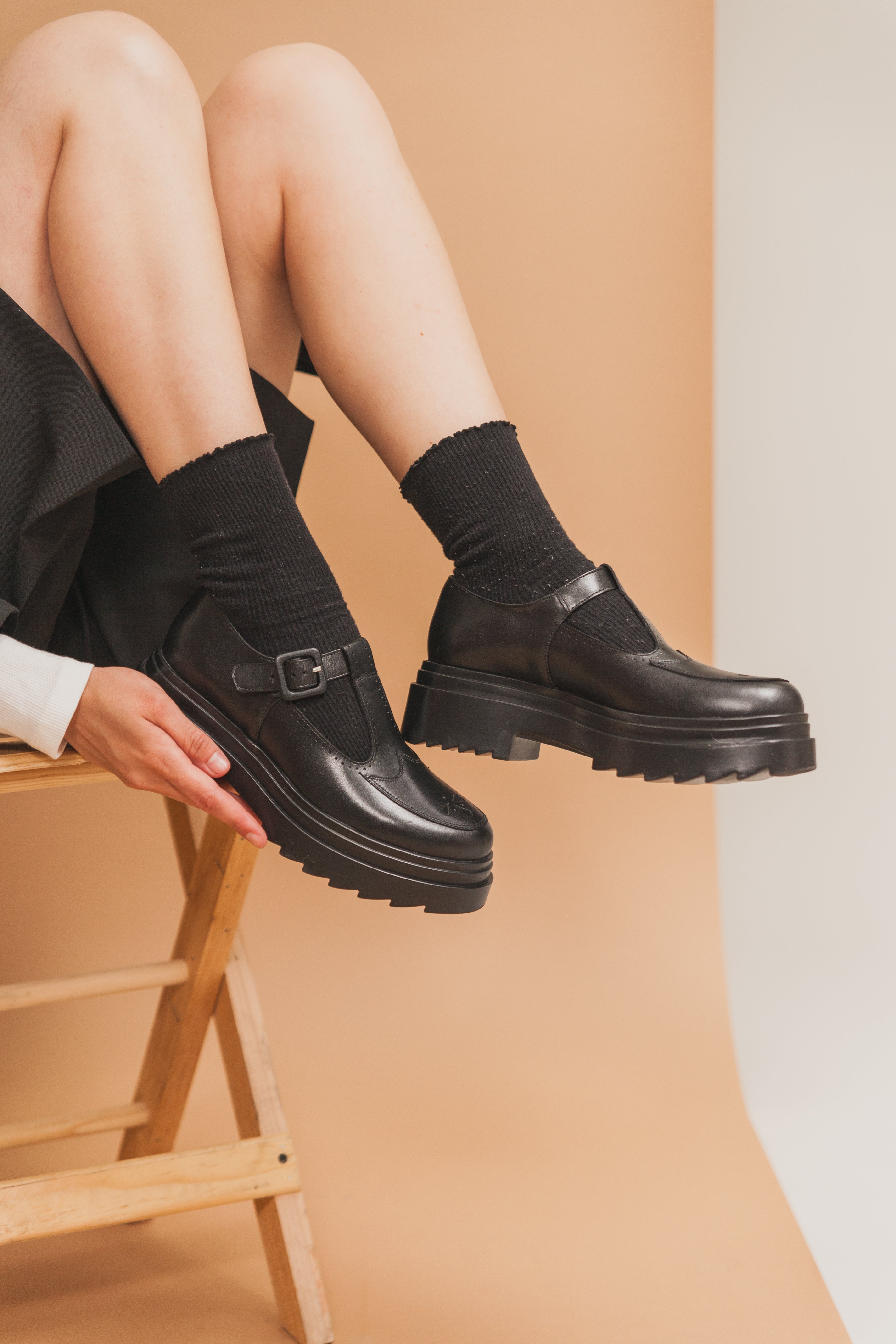 Ileana plataforma negro