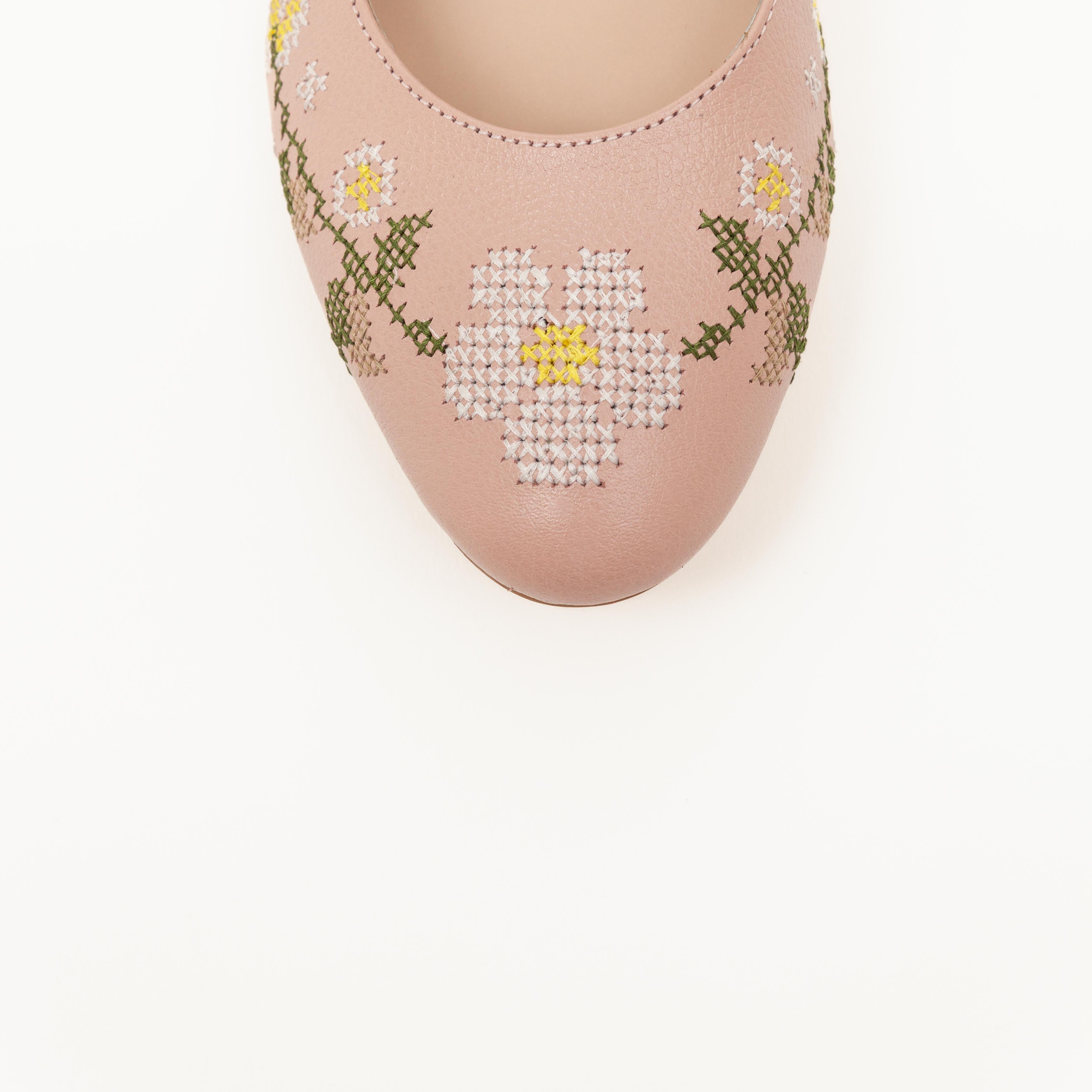 Lola Rosa flores bordado