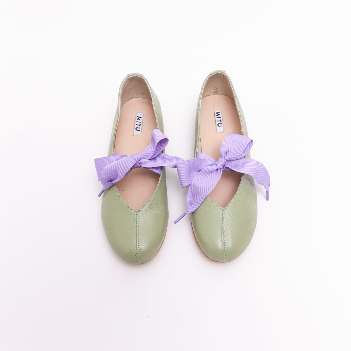 Thelma Matcha y Lila