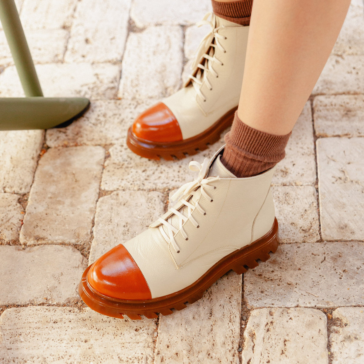 Daria beige y miel