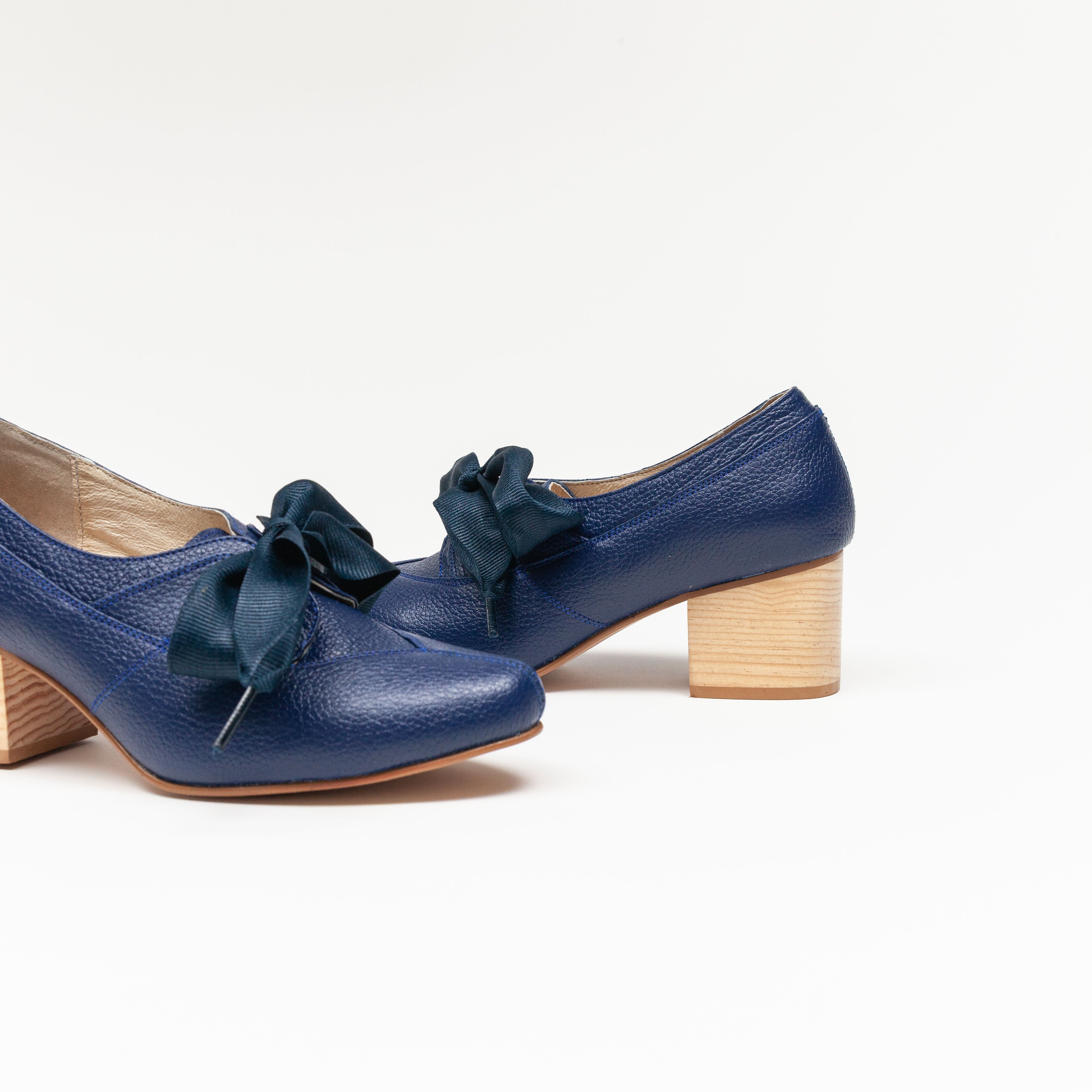 Nuevo - Victoria Azul Marino