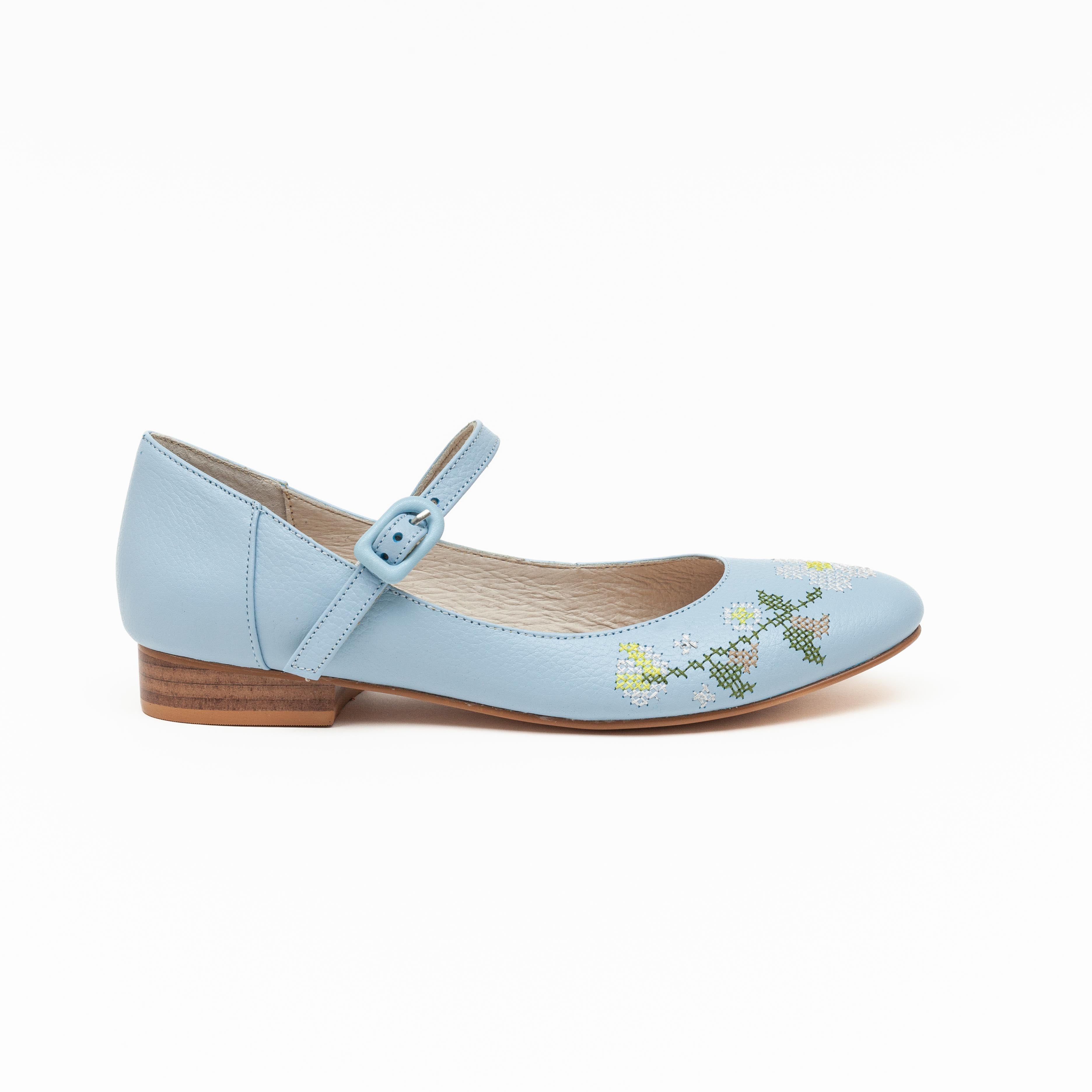 Lola Azul flores bordado