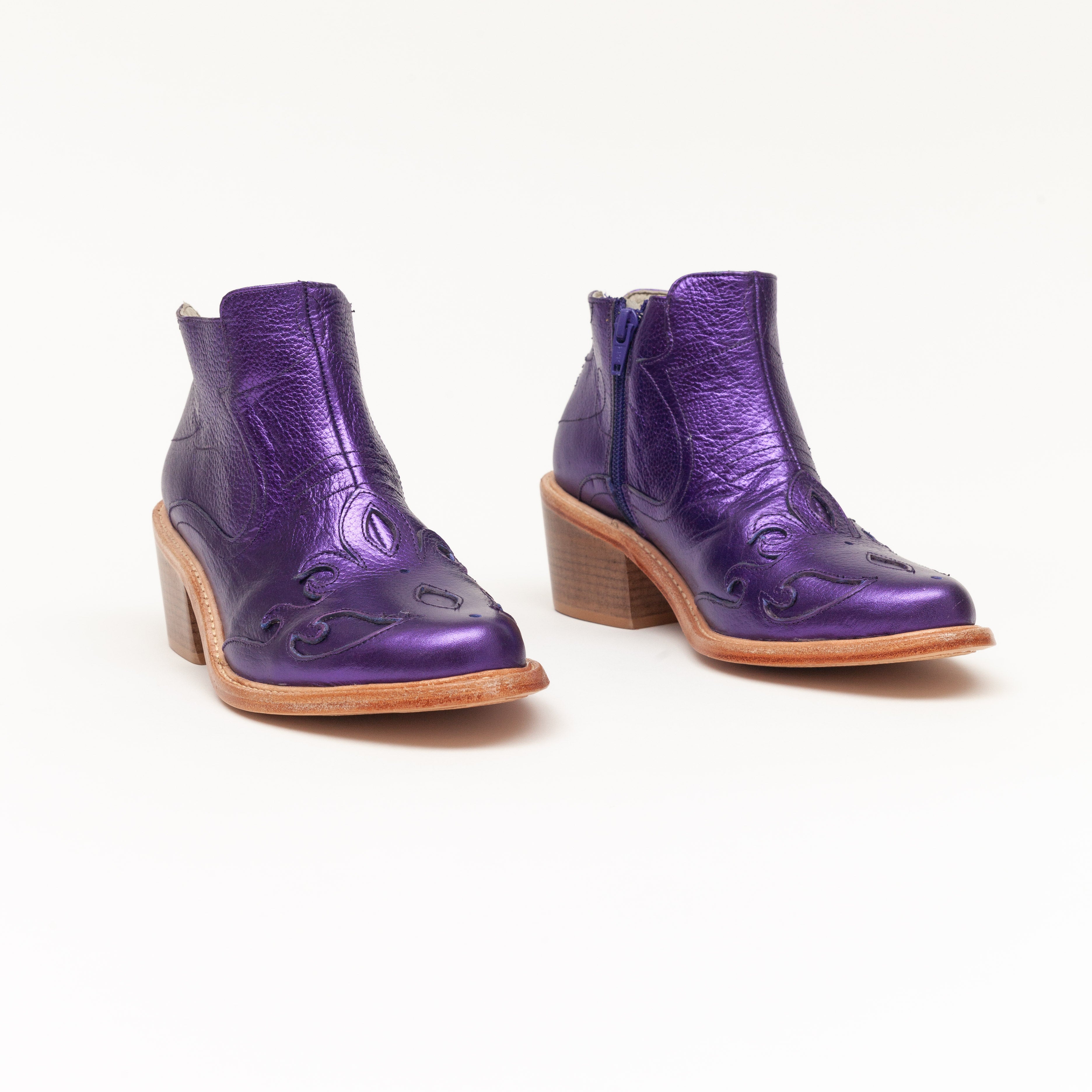 Mila Morado Edición limitada