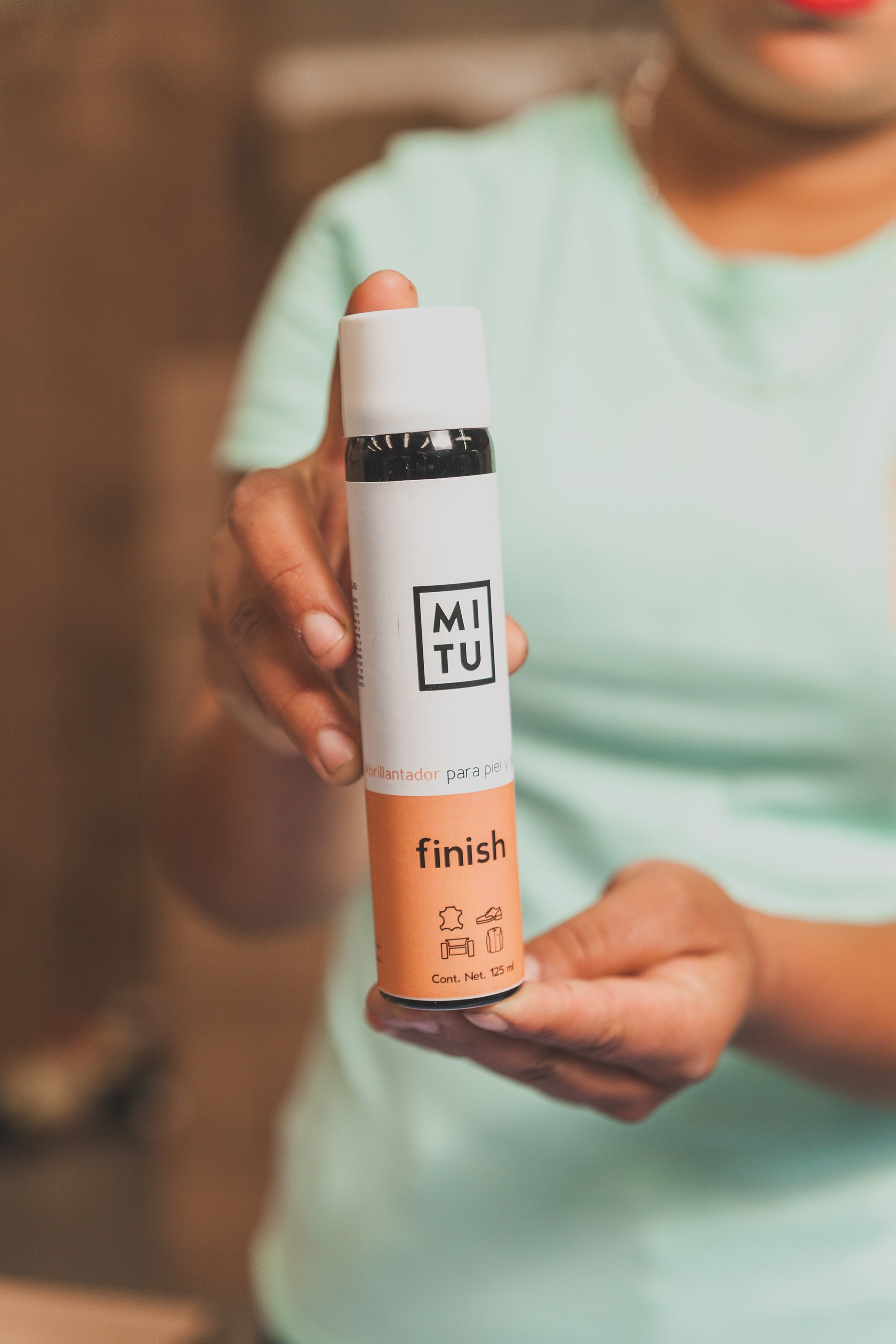 Abrillantador para piel y textil