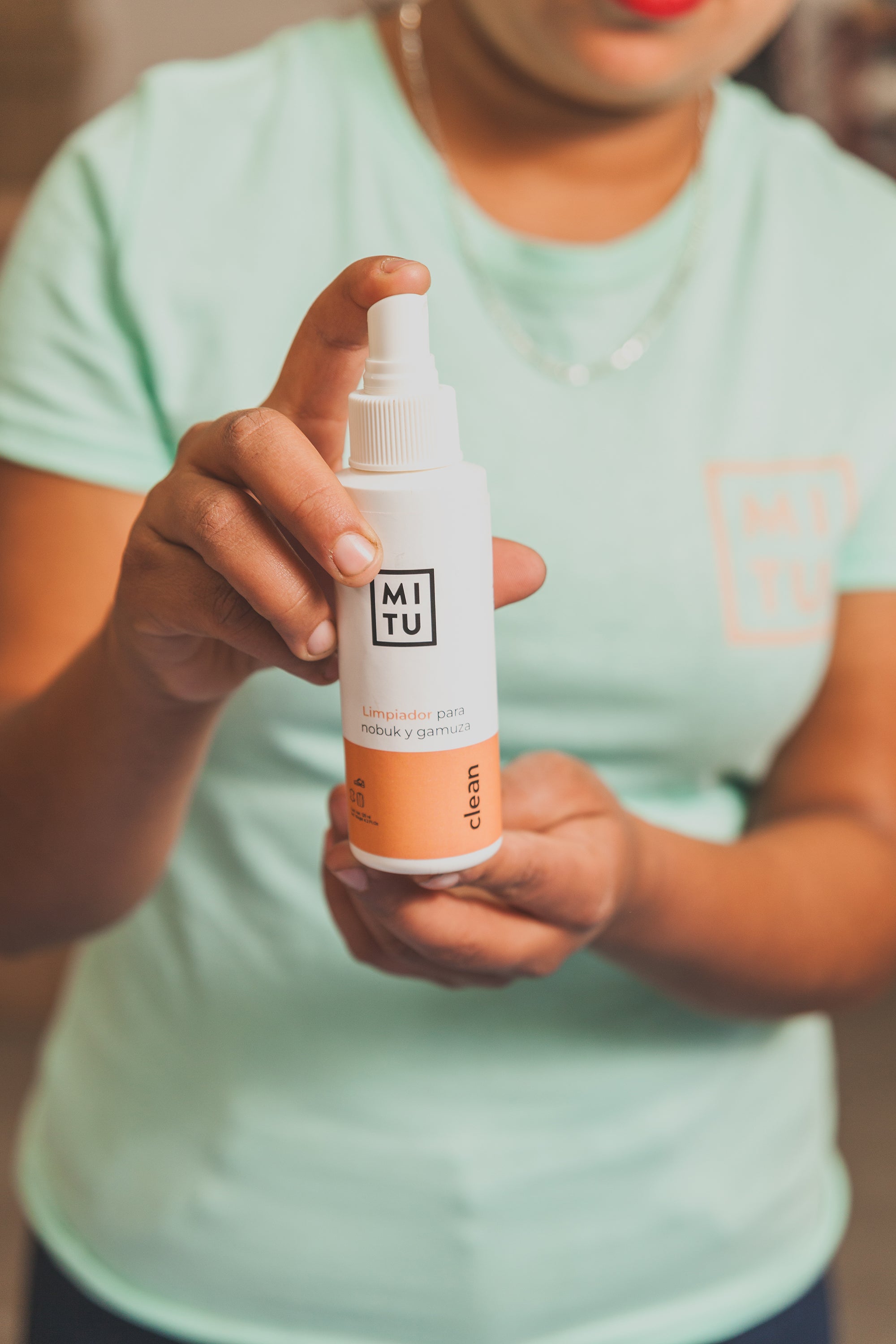 Limpiador para gamuza y nobuk