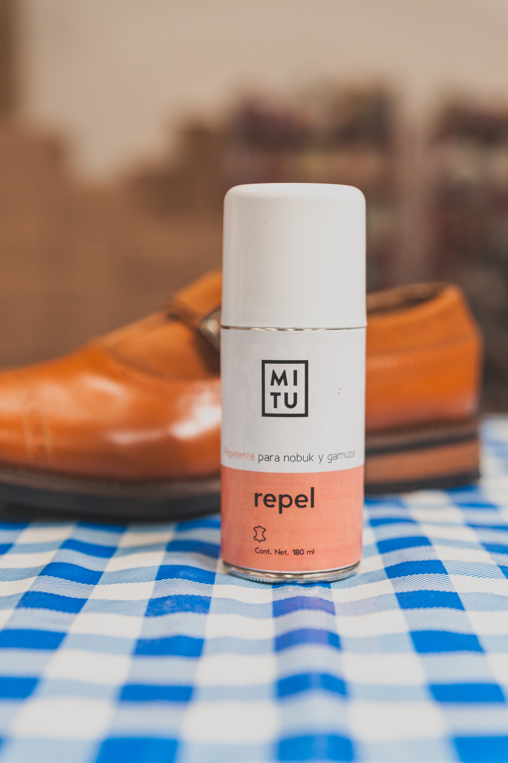 Repelente para gamuza y nobuk
