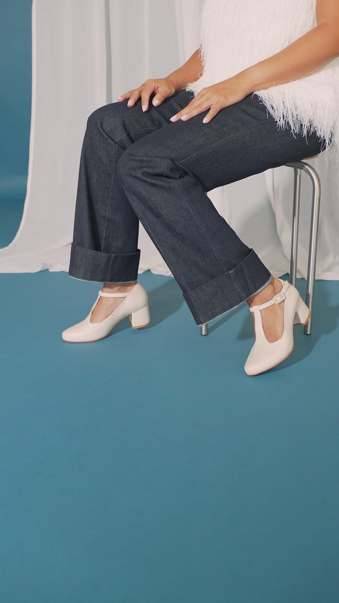 Cargar video: Zapatos de mujer