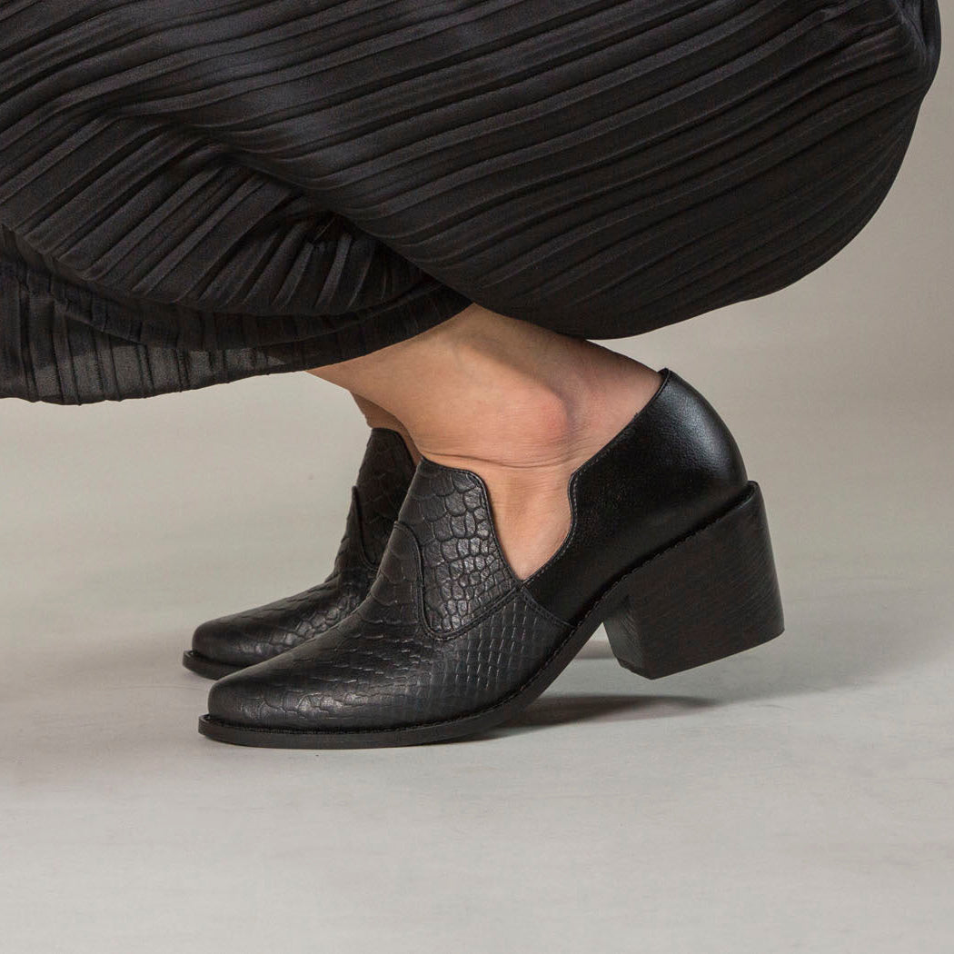 Botines negros tacón | Julia Grabado